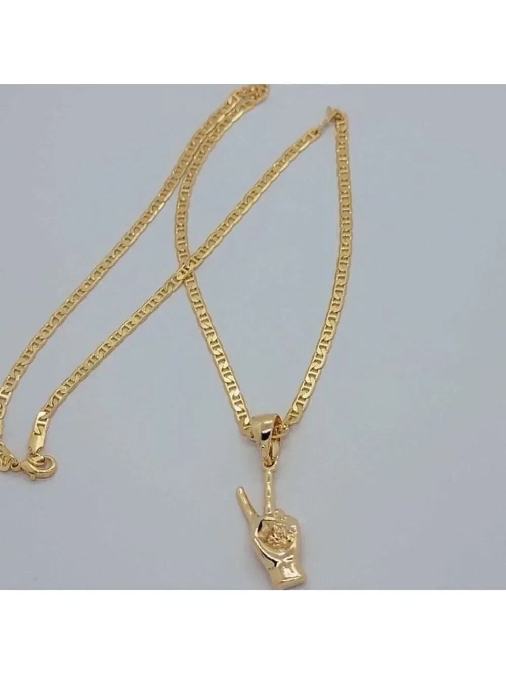 Brand New Brazilian 18k Gold Filled Hand w/ Peace Sign  Necklace
